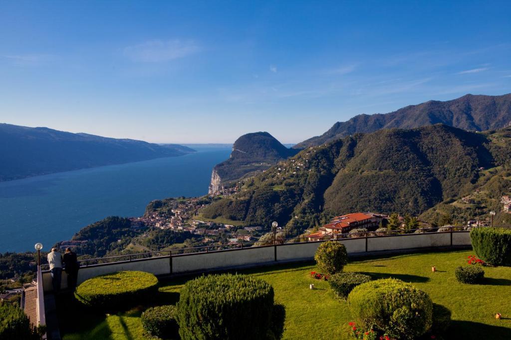 Hotel Le Balze - Aktiv & Wellness Tremosine Esterno foto